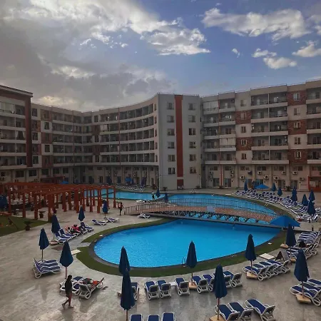 Tiba Golden Downtown Chalet 158 Pool View