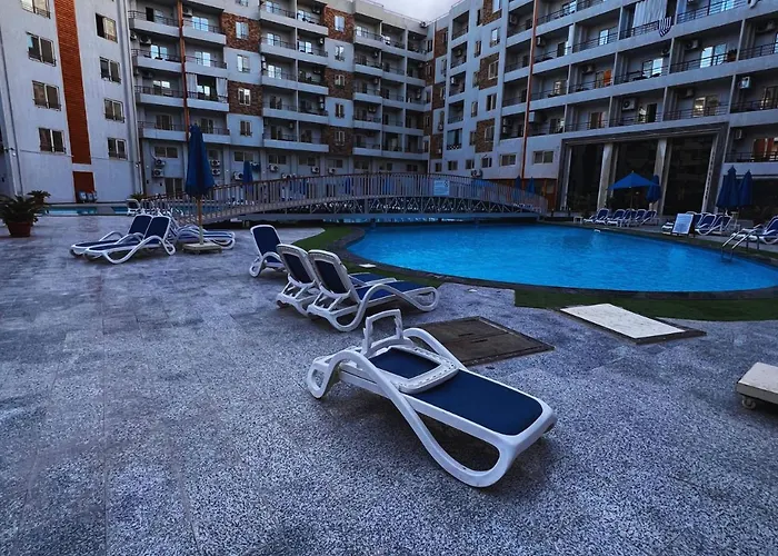 Tiba Golden Downtown 158 Pool View Appart hôtel Hurghada