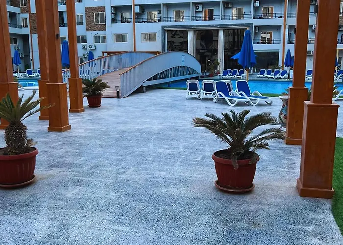 Tiba Golden Downtown 158 Pool View *